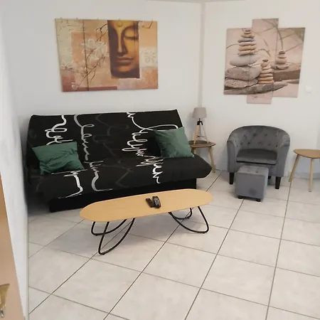 Chez Raphael Apartment *